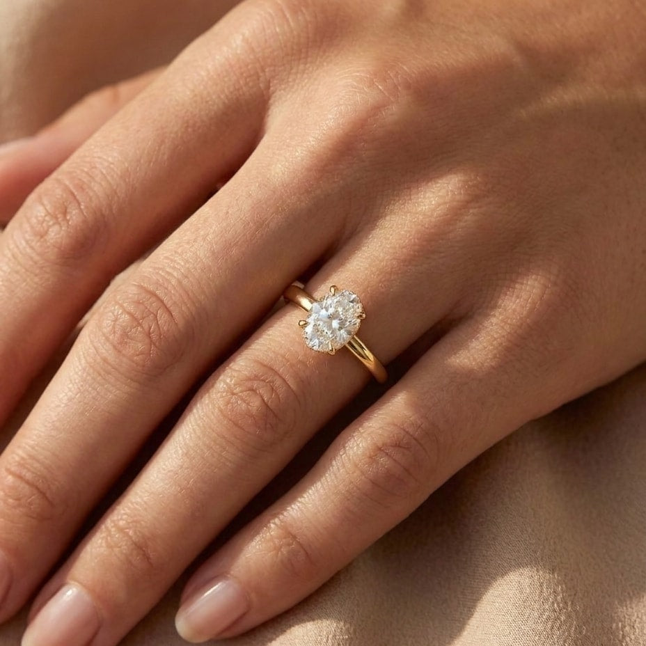 NOEMIE Ring und 2.5 Karat in Weißgold 585