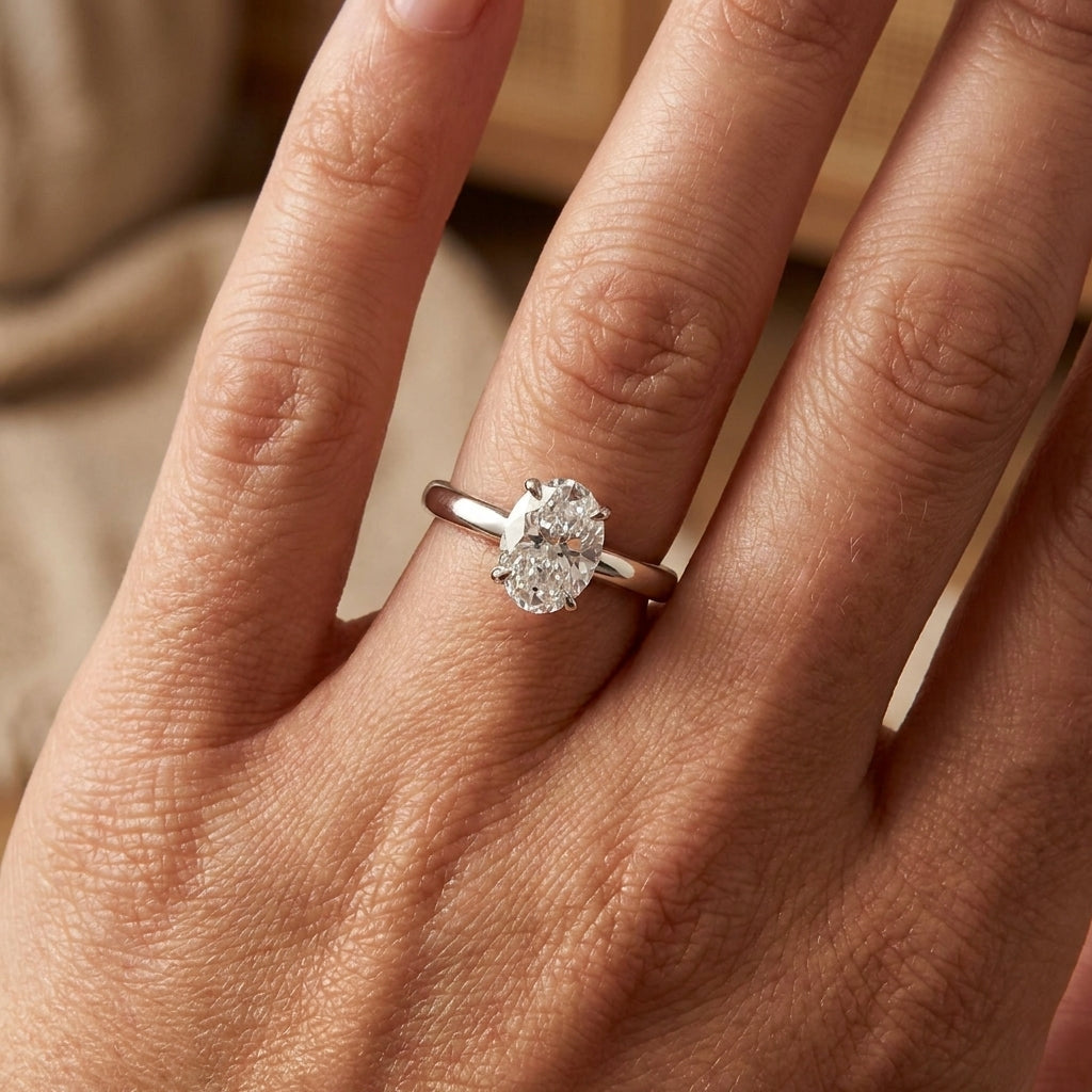 NOEMIE Ring und 2.5 Karat in Weißgold 585