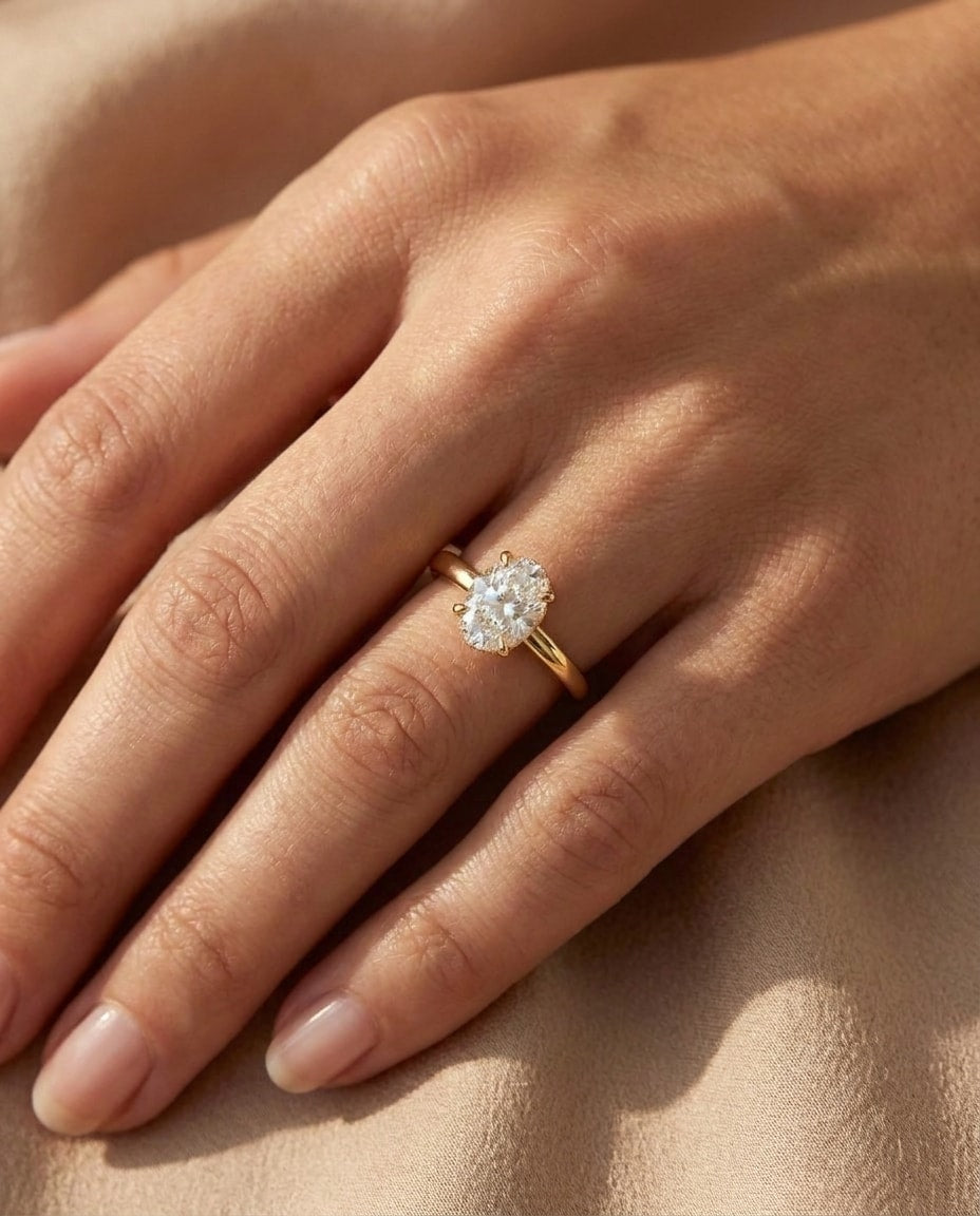 NOEMIE Ring und 2.5 Karat in Weißgold 585