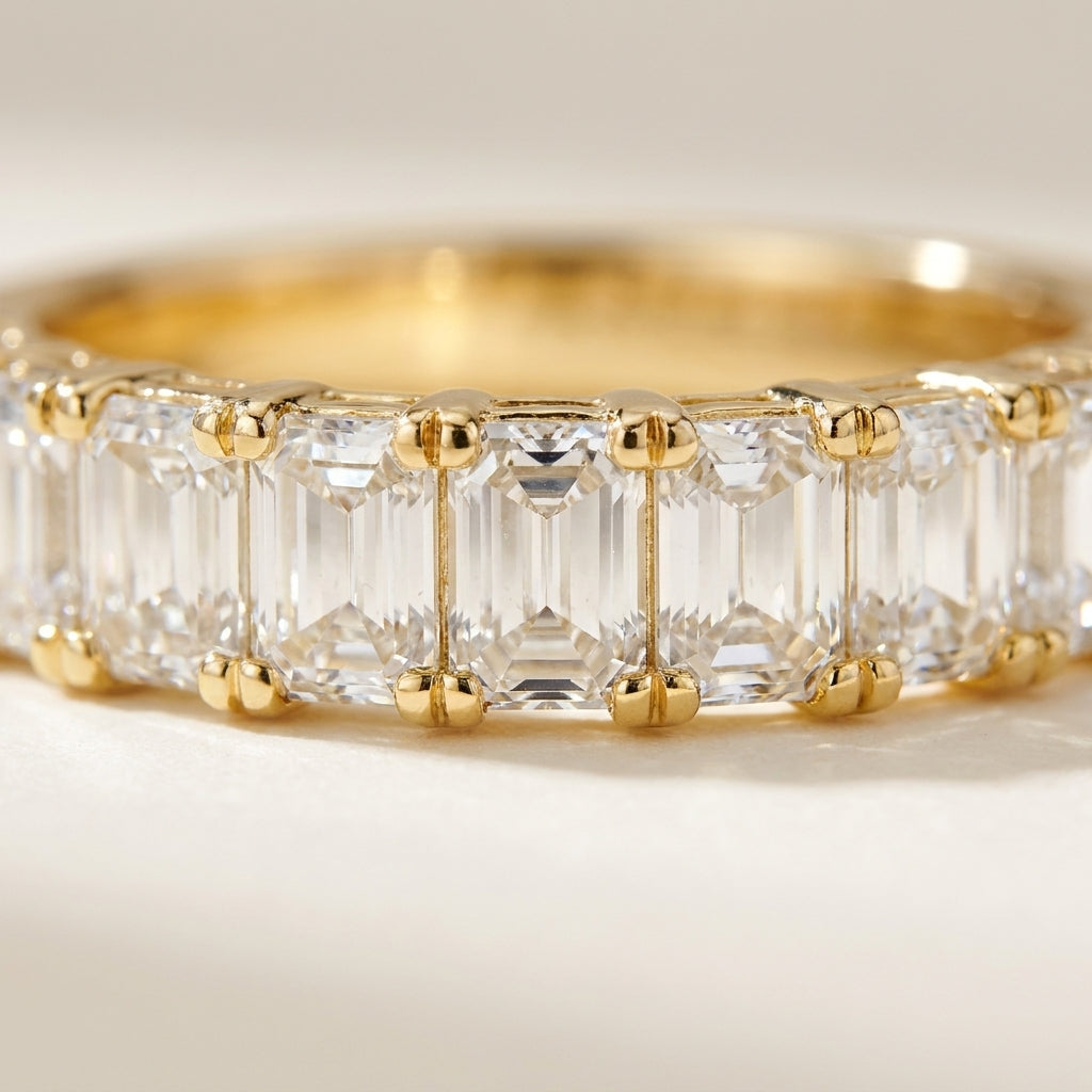 CELINE Ring und 1.3 Karat in Gelbgold 585