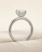 NOEMIE Ring und 2.5 Karat in Weißgold 585