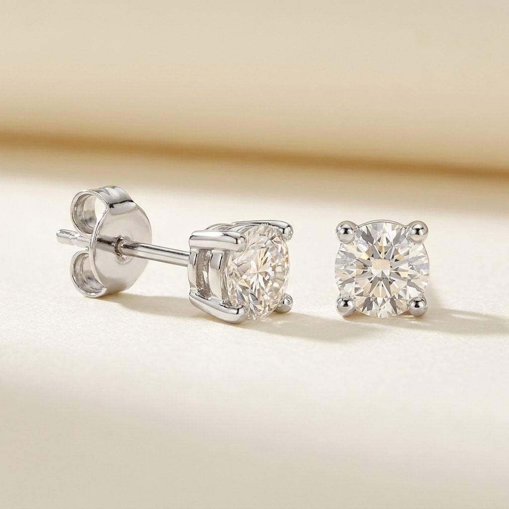 ESSENTIEL Ohrring und 0.5 Karat in Weißgold 585