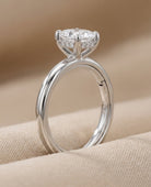 NOEMIE Ring und 3 Karat in Weißgold 585